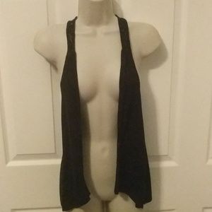 Sleeveless and cute!